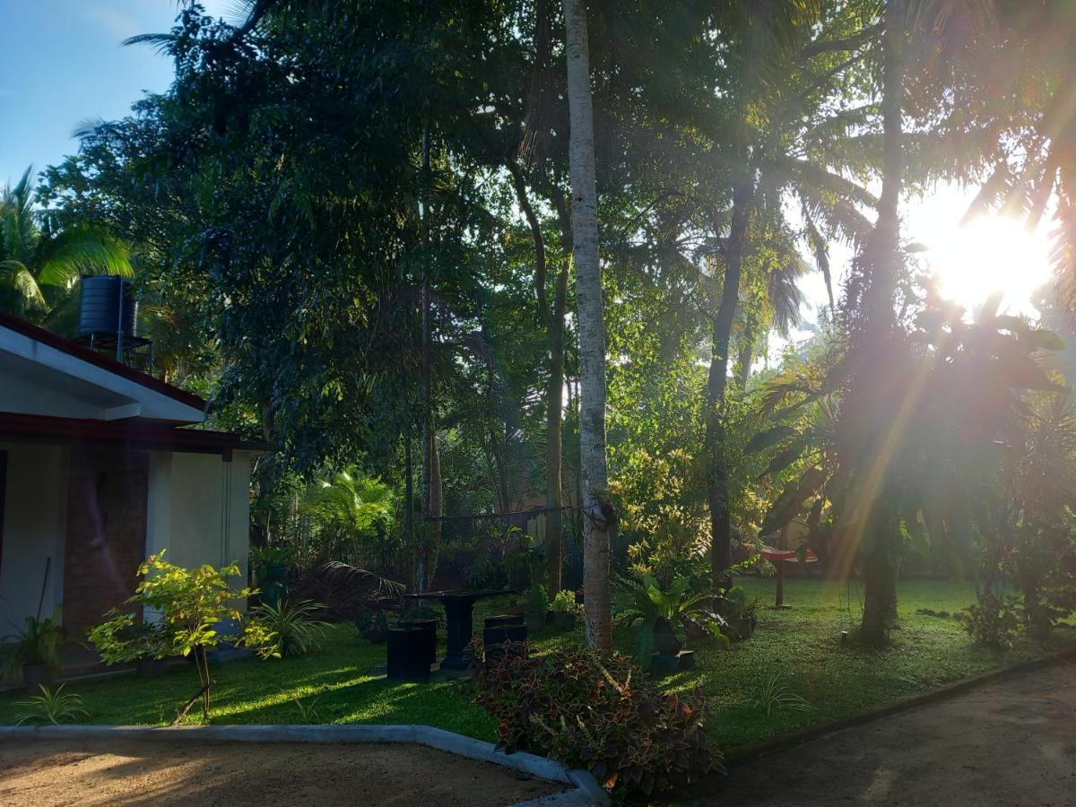Shenya Villa Бентота Екстериор снимка