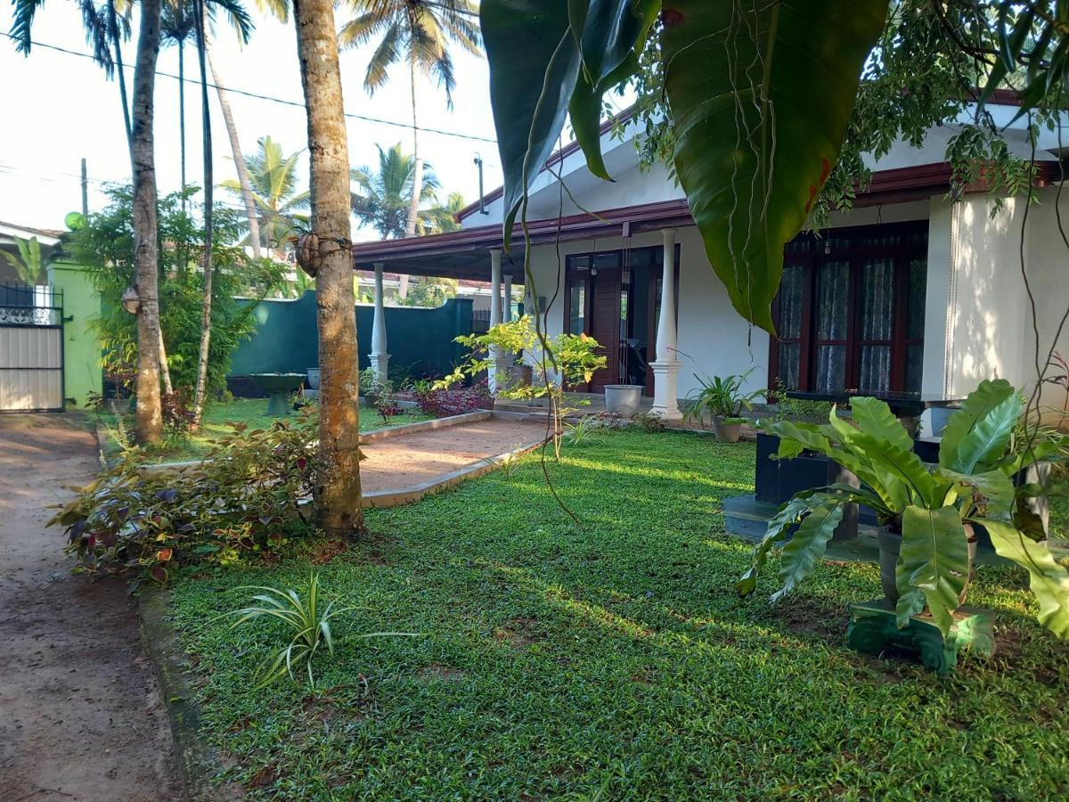 Shenya Villa Бентота Екстериор снимка